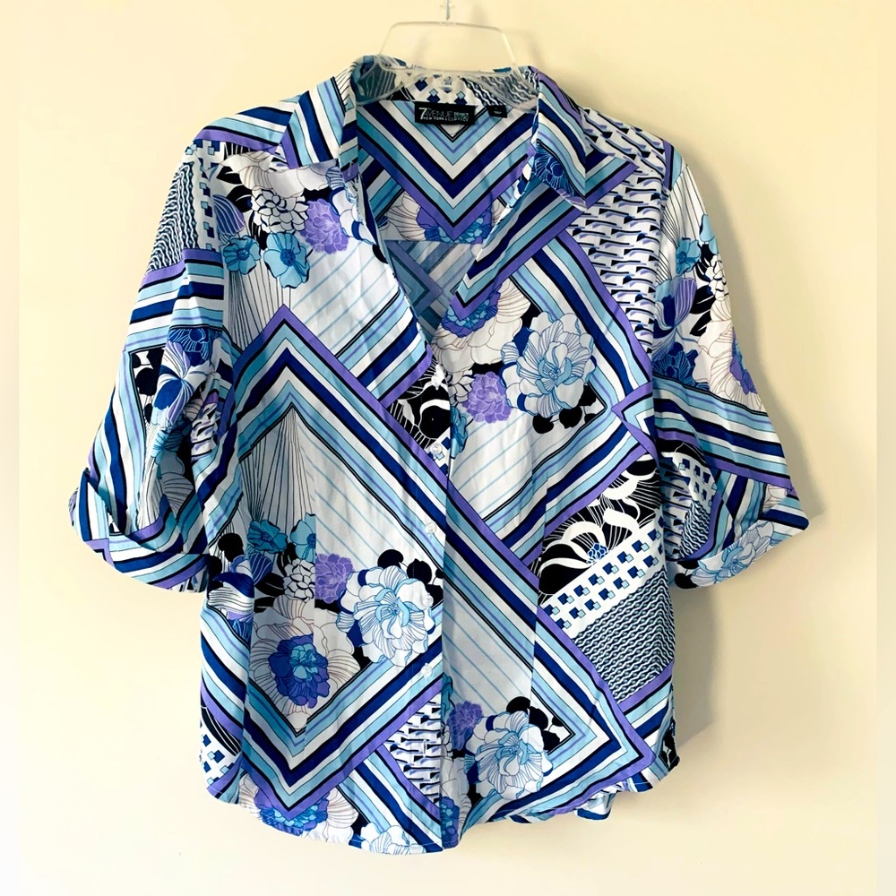 New York and Company Shirt Large
